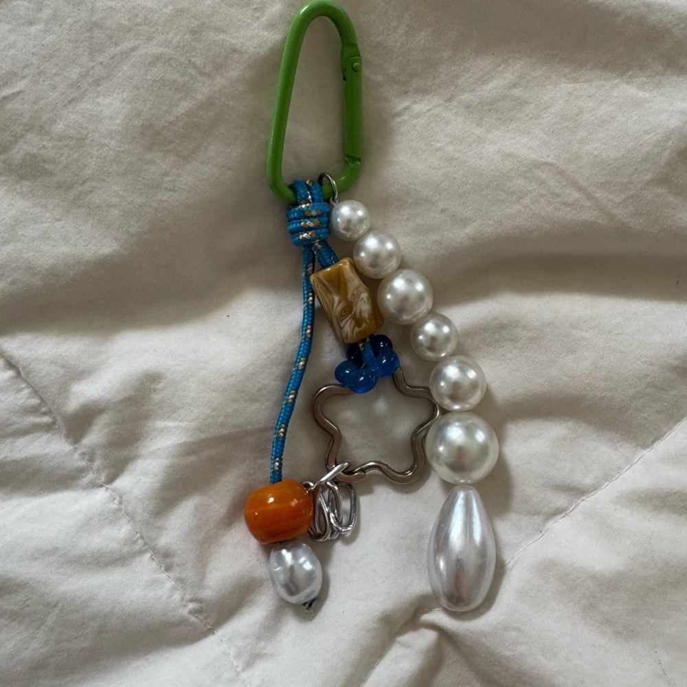 Anthropologie Spring Star Dopamine Beaded Bag Charm - Picture 2 of 2